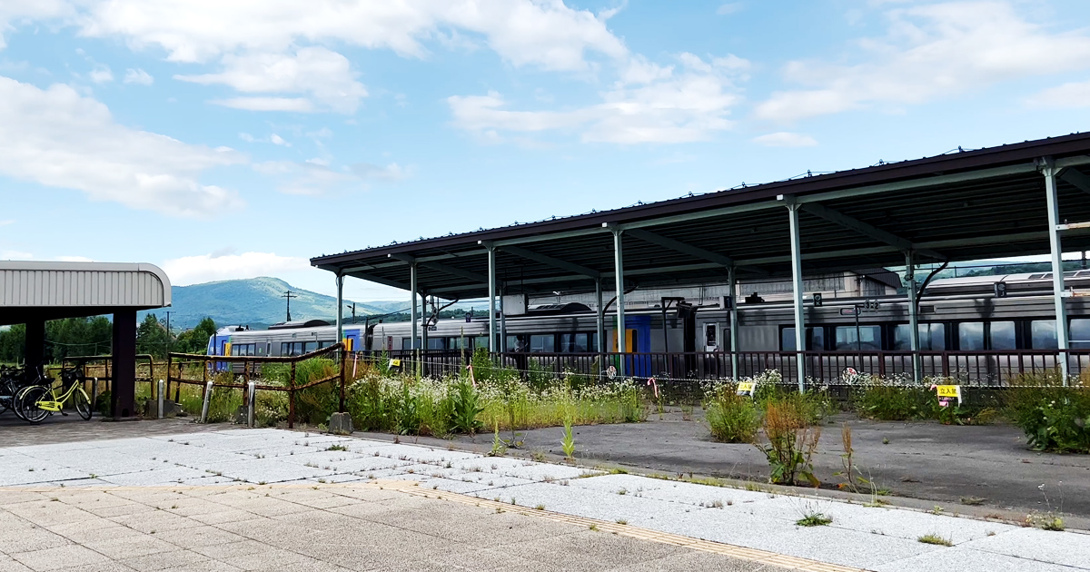 名寄駅から稚内方面へと発射する特急宗谷