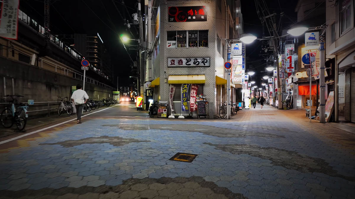 Night view near the intersection of Yamato-odori and Umeda-kaido, entrance to Shoten-dori shopping street