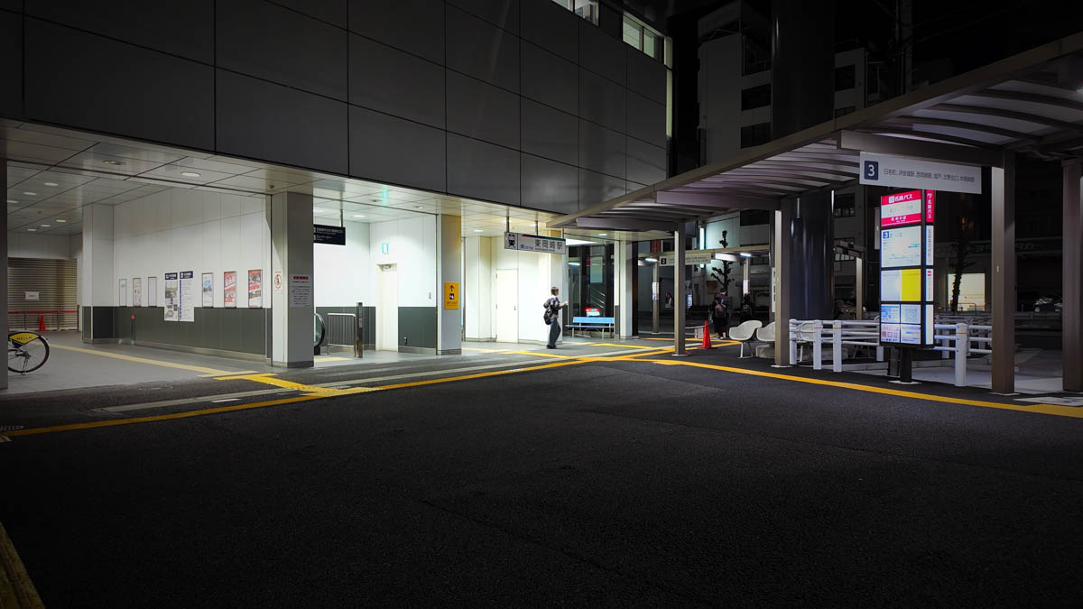 Higashi-Okazaki Station exterior before redevelopment